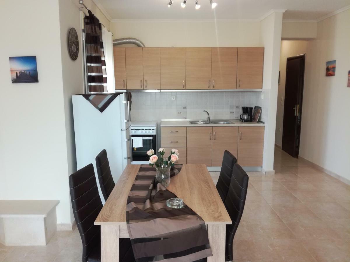Jordan'S 3Rd Appartment At Nea Michaniona Bagian luar foto